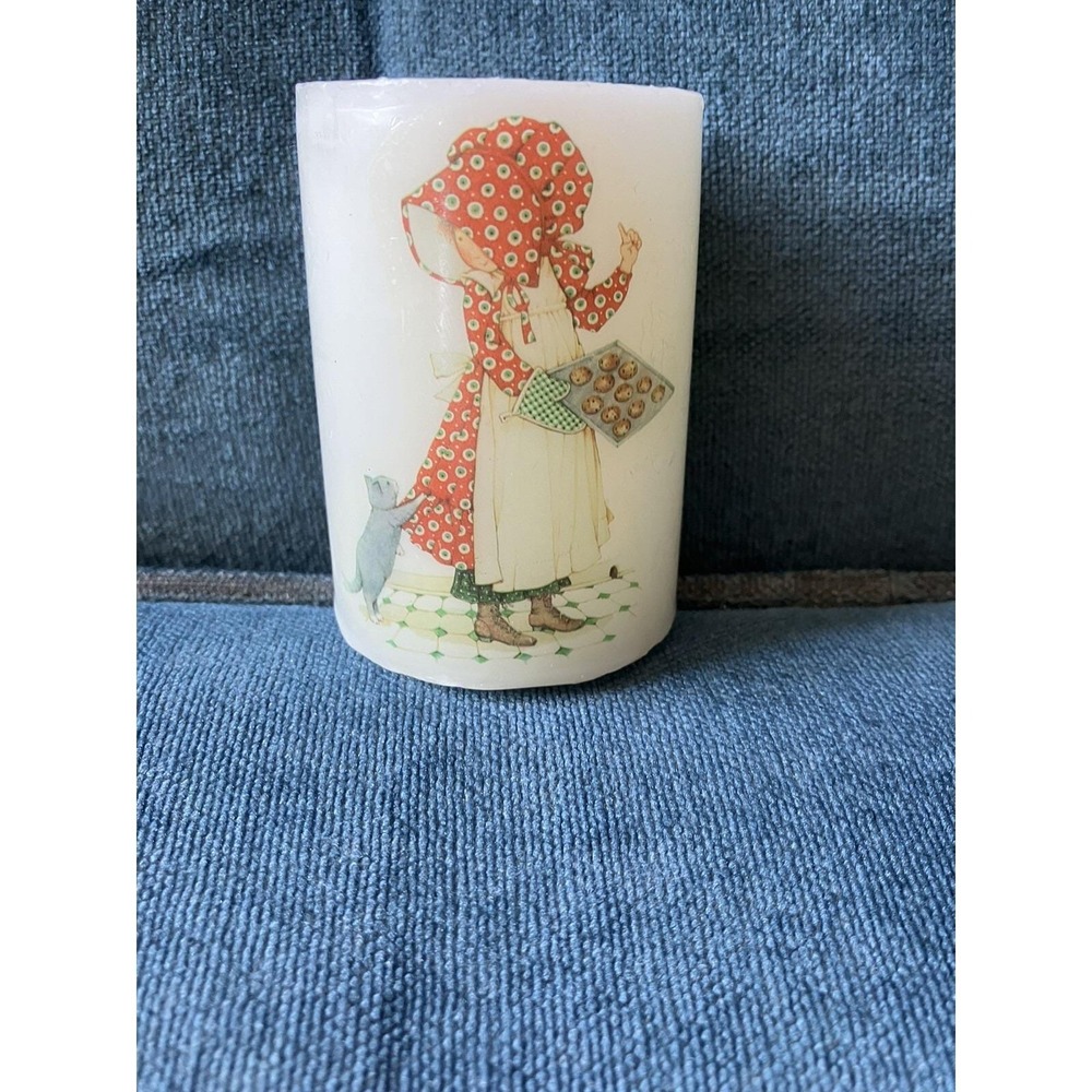 VTG HOLLY HOBBIE PILLAR CANDLE Cat pulling‎ on Skirt Cookie Sheet